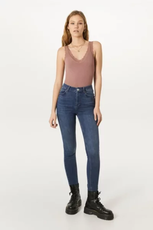 Zara TRF VINTAGE SKINNY JEANS | Mall of America®