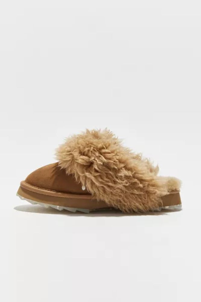 Urban Outfitters EMU Australia Jolie Sharky Curly Slippers | Mall