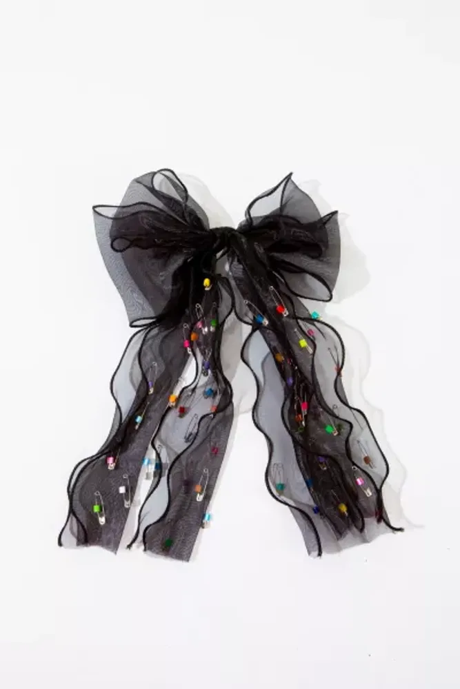 Urban Outfitters Zig Zag Closing Time Bow Mall of America®