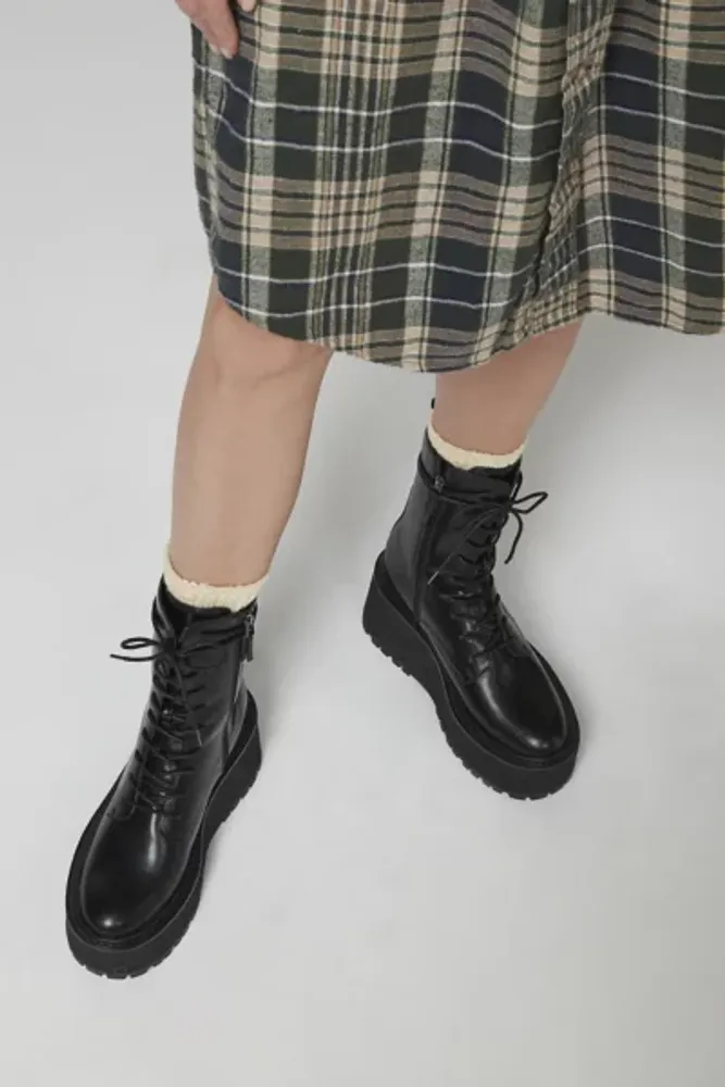 Urban outfitters deals platform boots