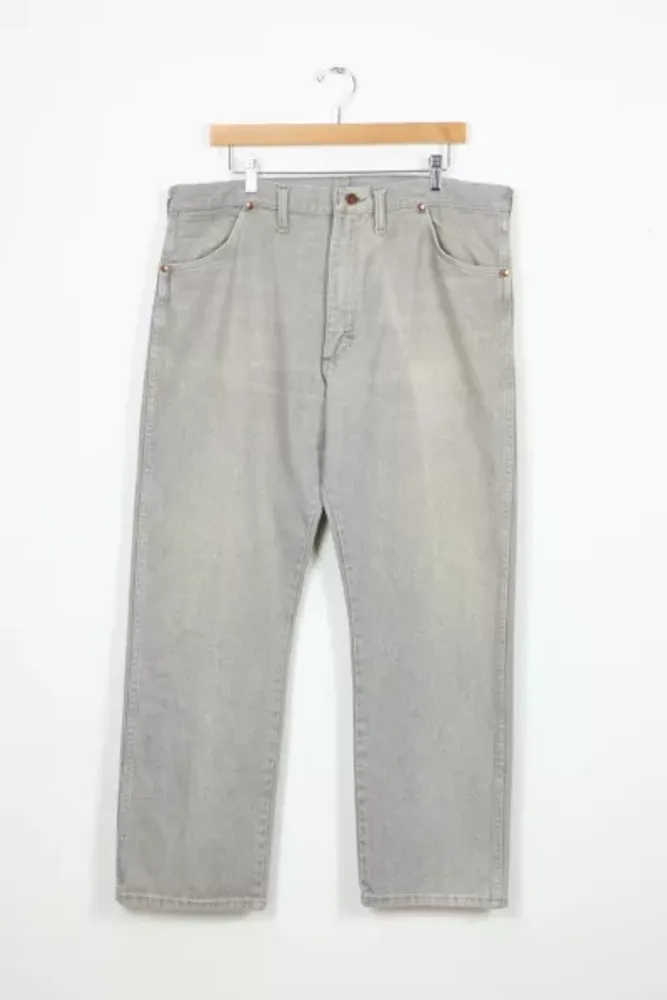 Urban Outfitters Vintage Wrangler Relaxed Fit Jeans | Mall of America®