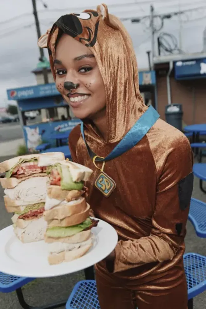 Urban Outfitters Scooby Doo Halloween Costume Mall of America®