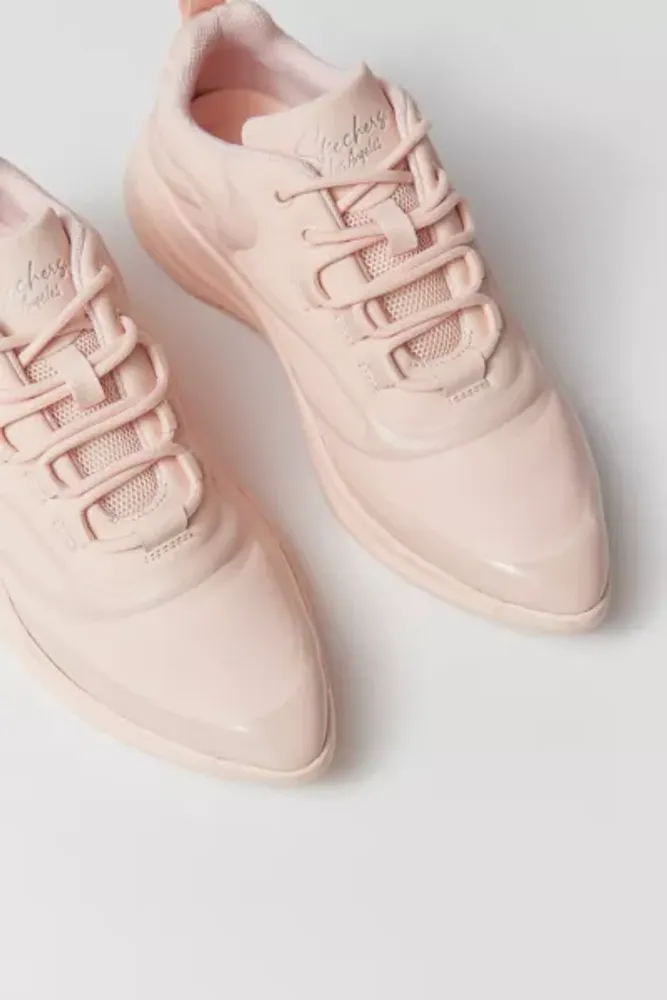 Pointed sneaker on sale