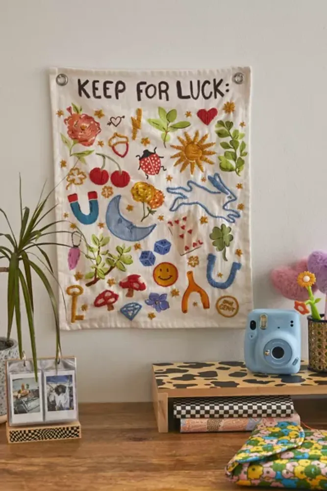 Urban outfitters lucky charm necklace clearance