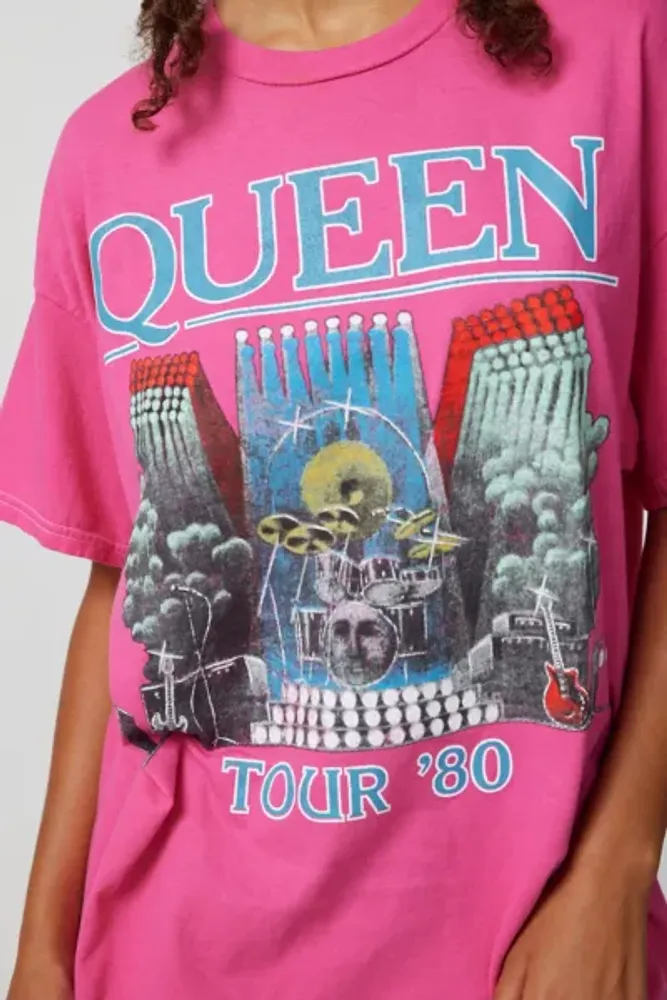 Urban outfitters queen on sale shirt