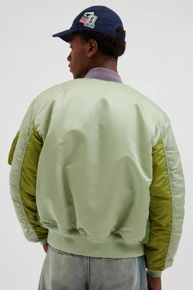 新品 アルファインダストリーズ UO30周年別注 MA-1ジャケット US:M USサイズ」ALPHA INDUSTRIES(アルファインダストリーズ) ユニ