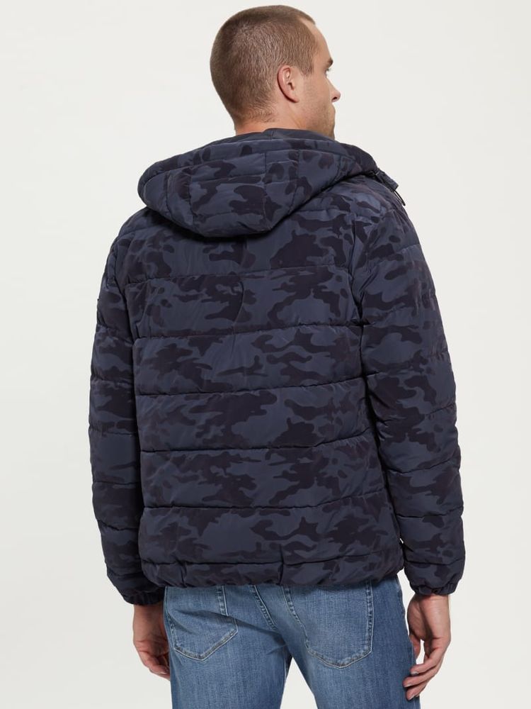 Guess best sale camouflage jacket