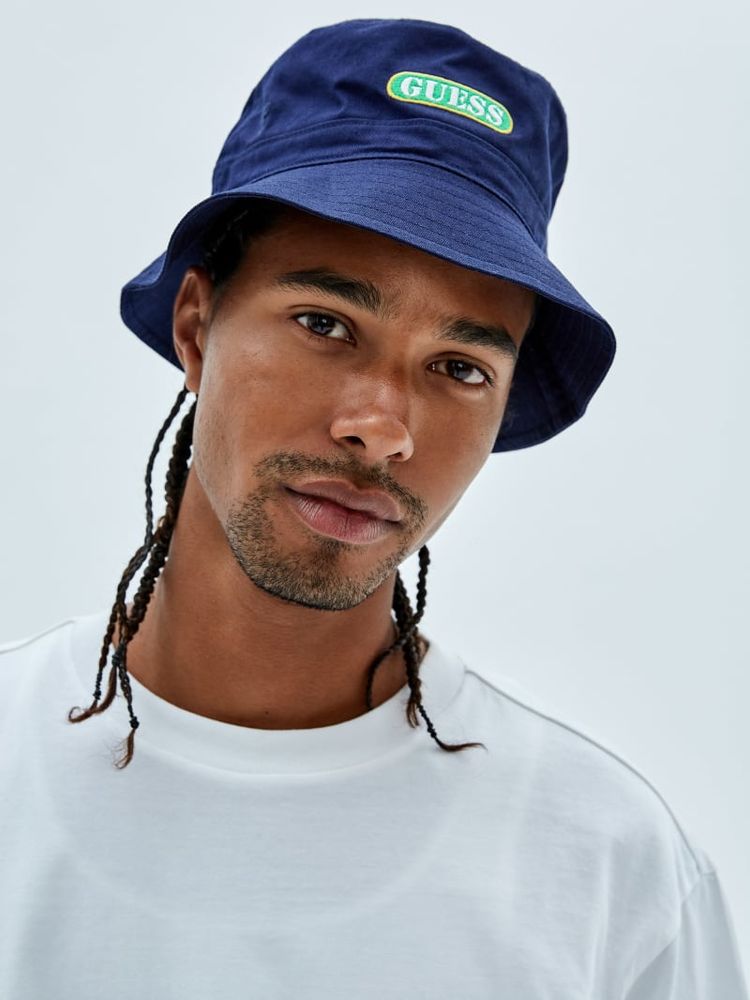 Bucket hat guess store