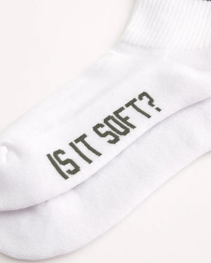 Hollister x Midwest Kids Crew Socks Mall of America