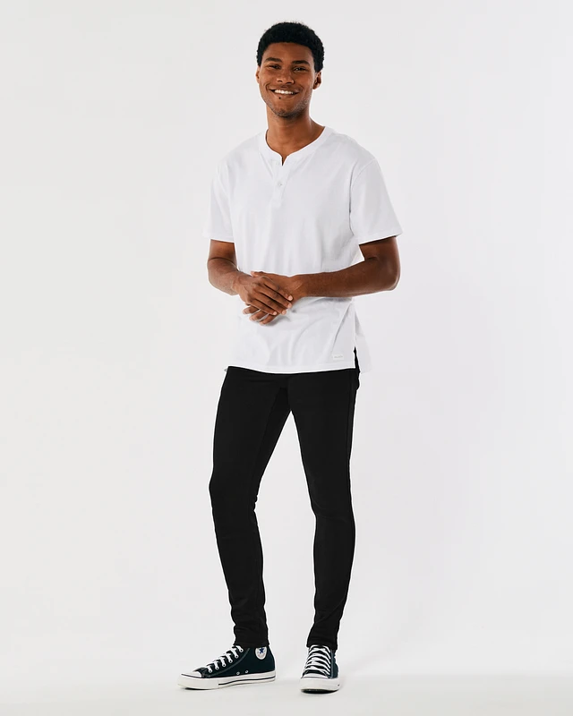 Hollister | Foxvalley Mall
