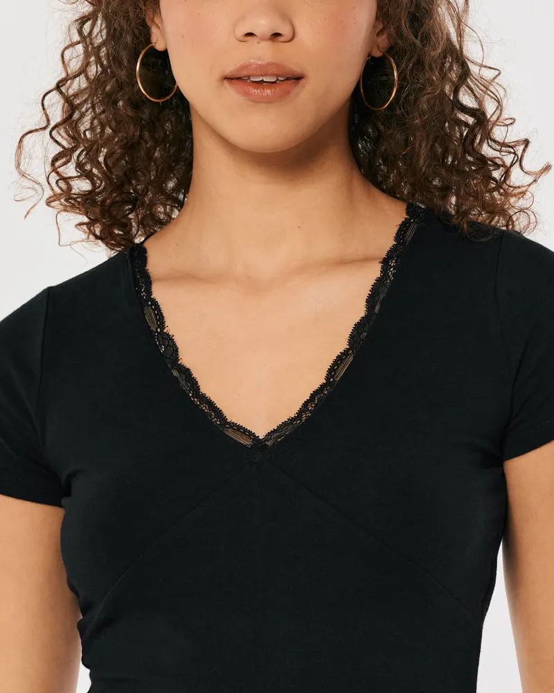 Hollister v neck hotsell