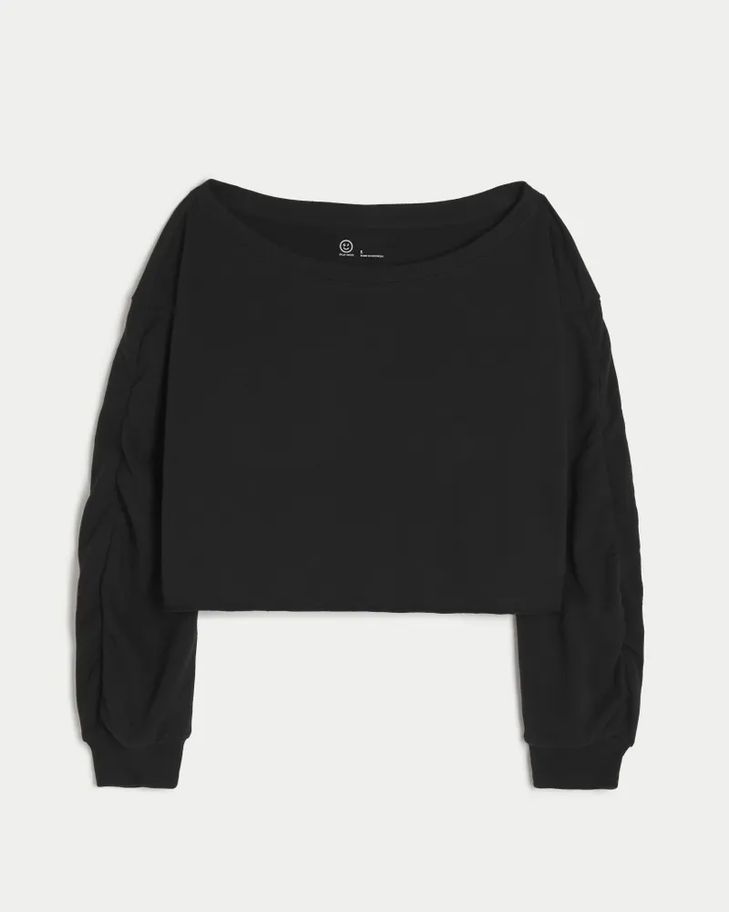Hollister deals crew neck