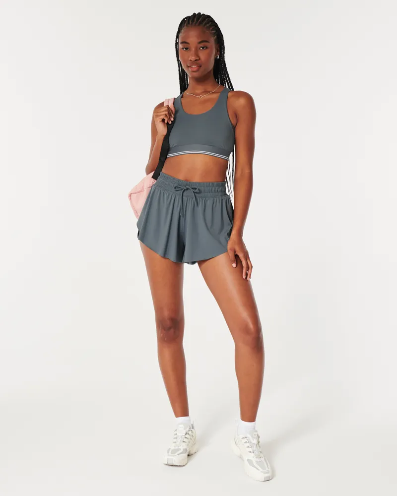 Hollister gilly 2025 hicks bra