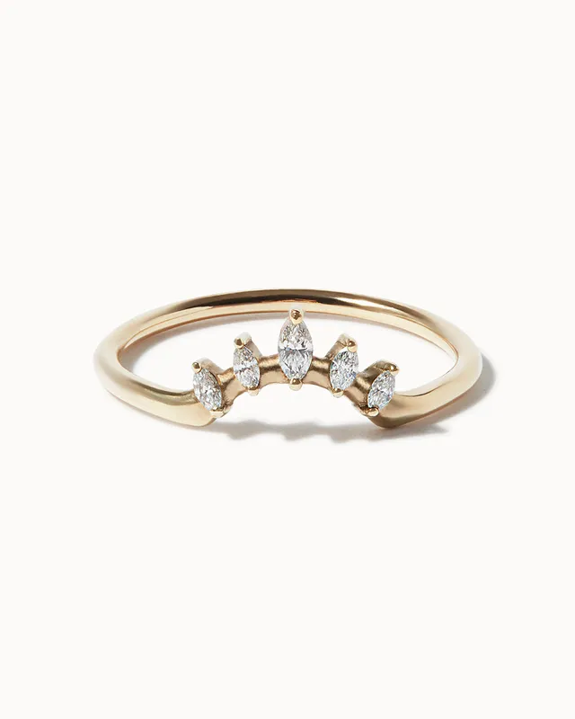 Diamond nesting deals wedding band