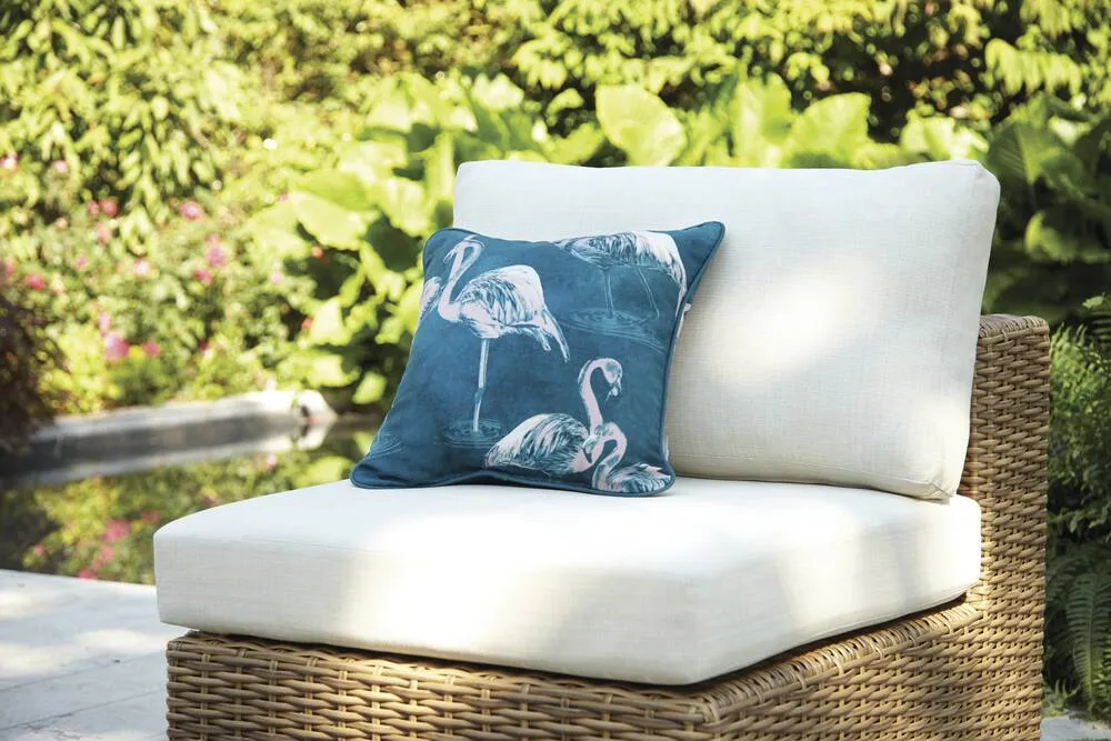 CANVAS Flamingo Toss Cushion with Tripel 16 in Hillside