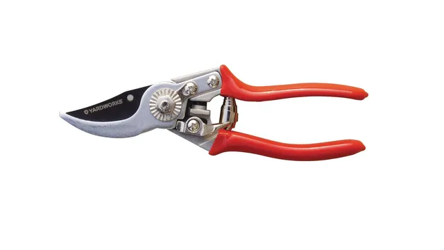 Yardworks pruning saw hot sale