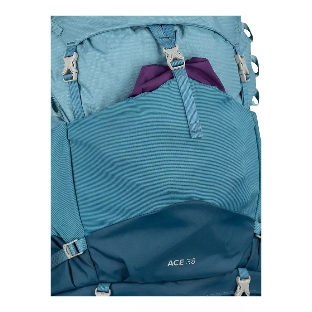 Osprey Ace 38L Kids' Backpack | Coquitlam Centre