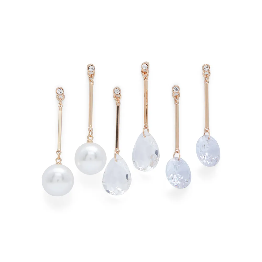 Mall earrings shop