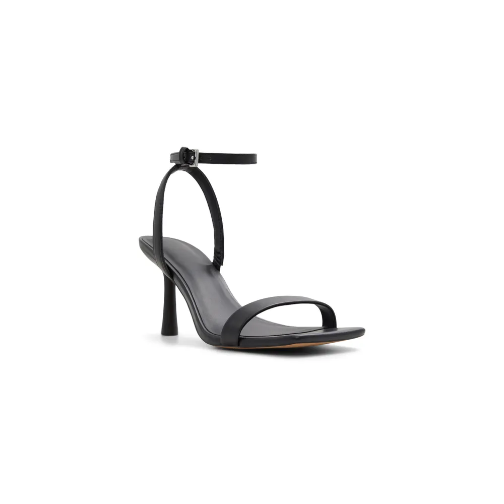 Call it 2025 spring black sandals