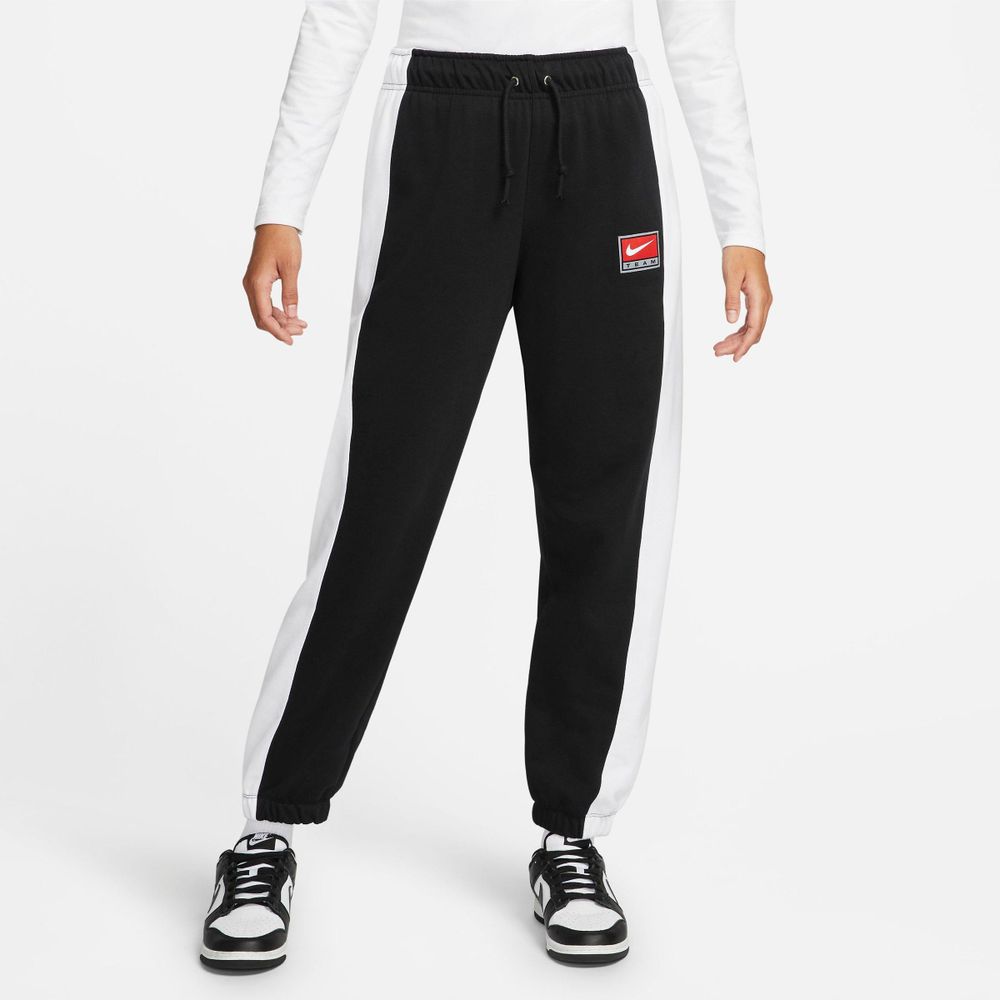 Finish line best sale nike joggers