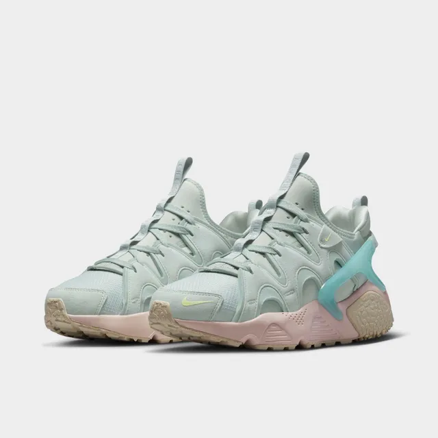 Finish line hotsell huarache womens