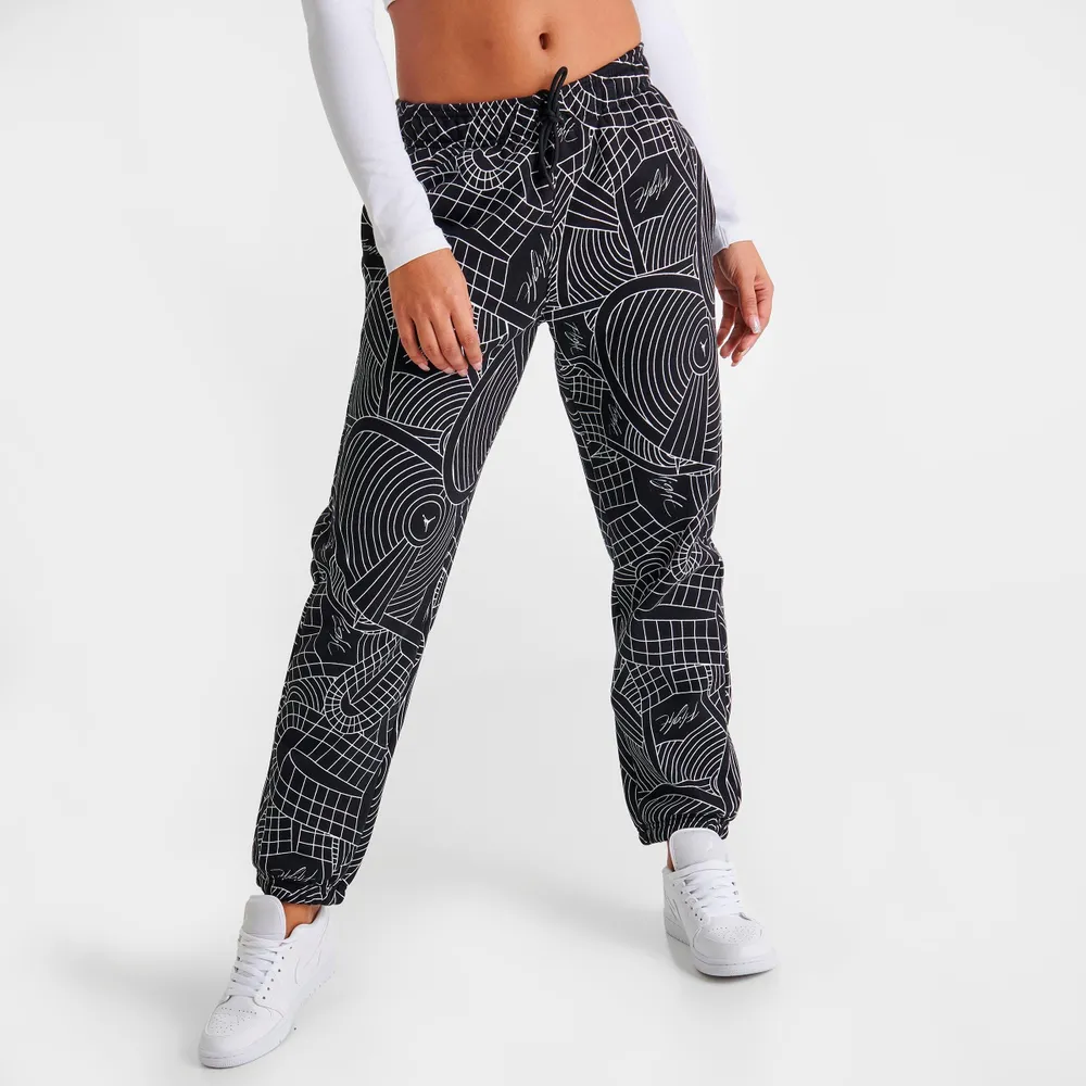 NIKE Women's Jordan All-Over Print Fleece Sweatpants | Hamilton Place