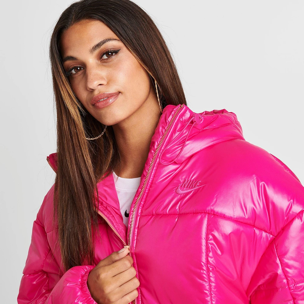 NIKE Women's Nike Sportswear Therma-FIT Classic Shine Puffer
