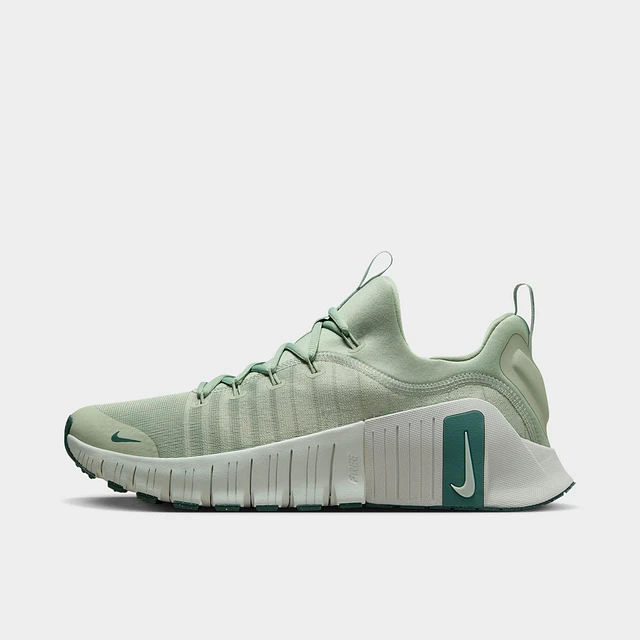 Nike free metcon finish line best sale