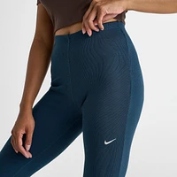 Finish line nike leggings best sale