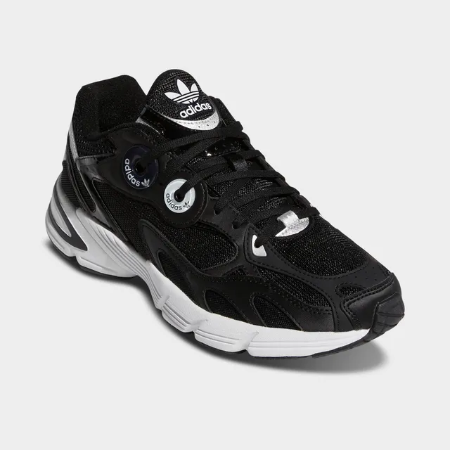 Adidas falcon hotsell women's finish line