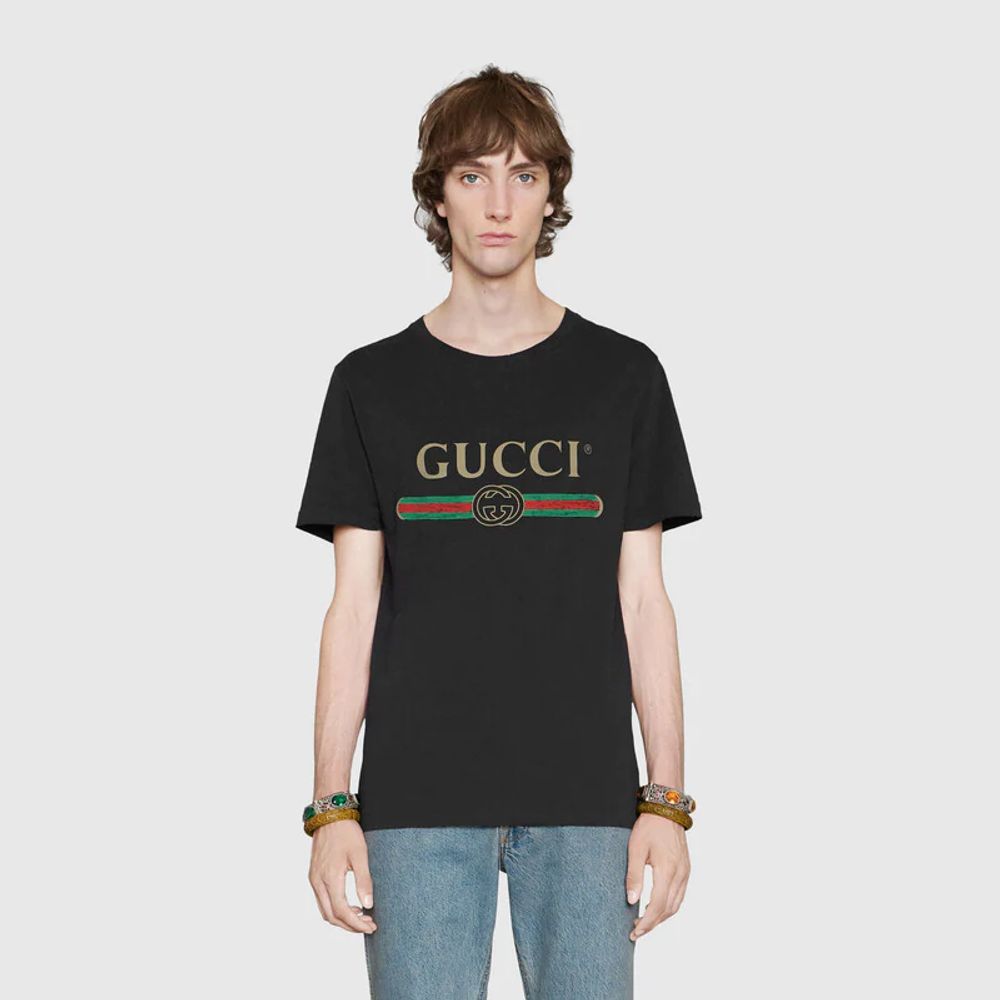 Gucci tee logo hot sale