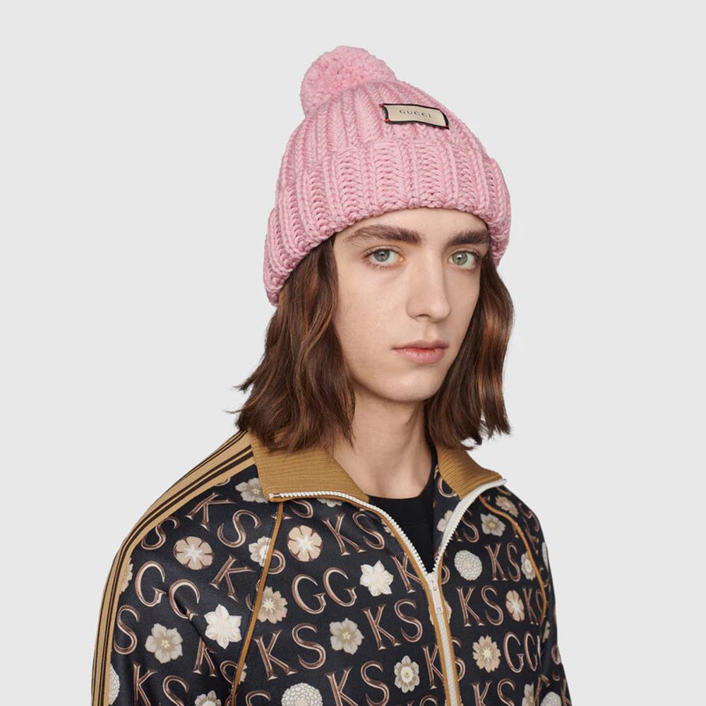 Gucci Knit wool hat with Gucci label Square One