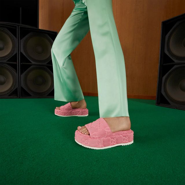 Seven discount gucci slides