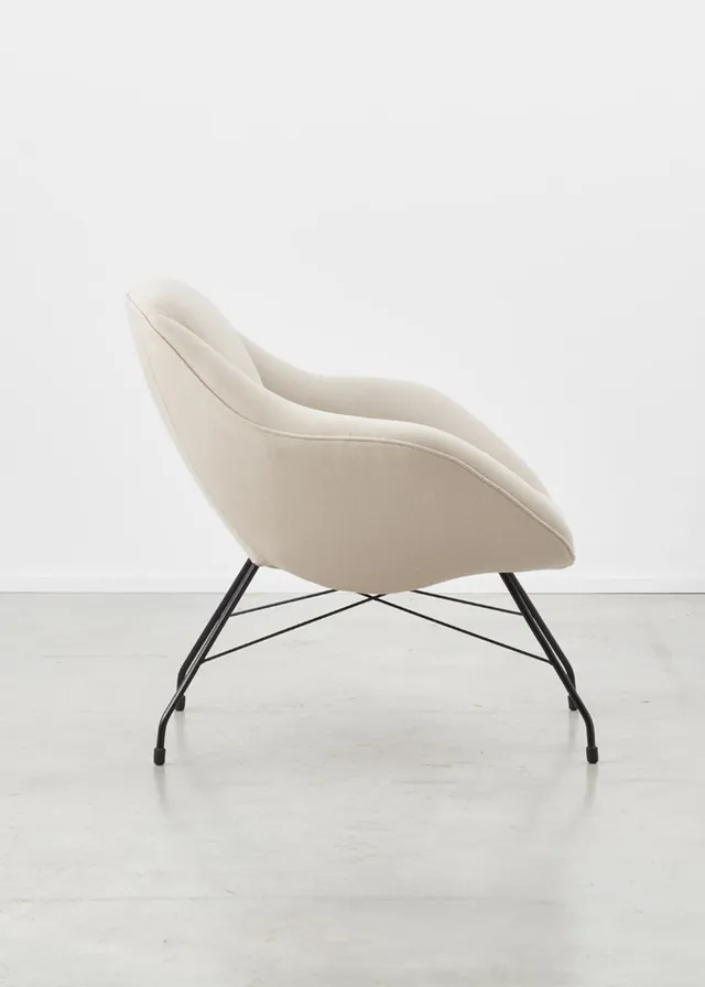 Earl 2025 eames chair