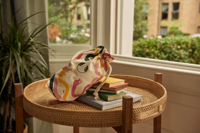 The body discount shop gift pouch