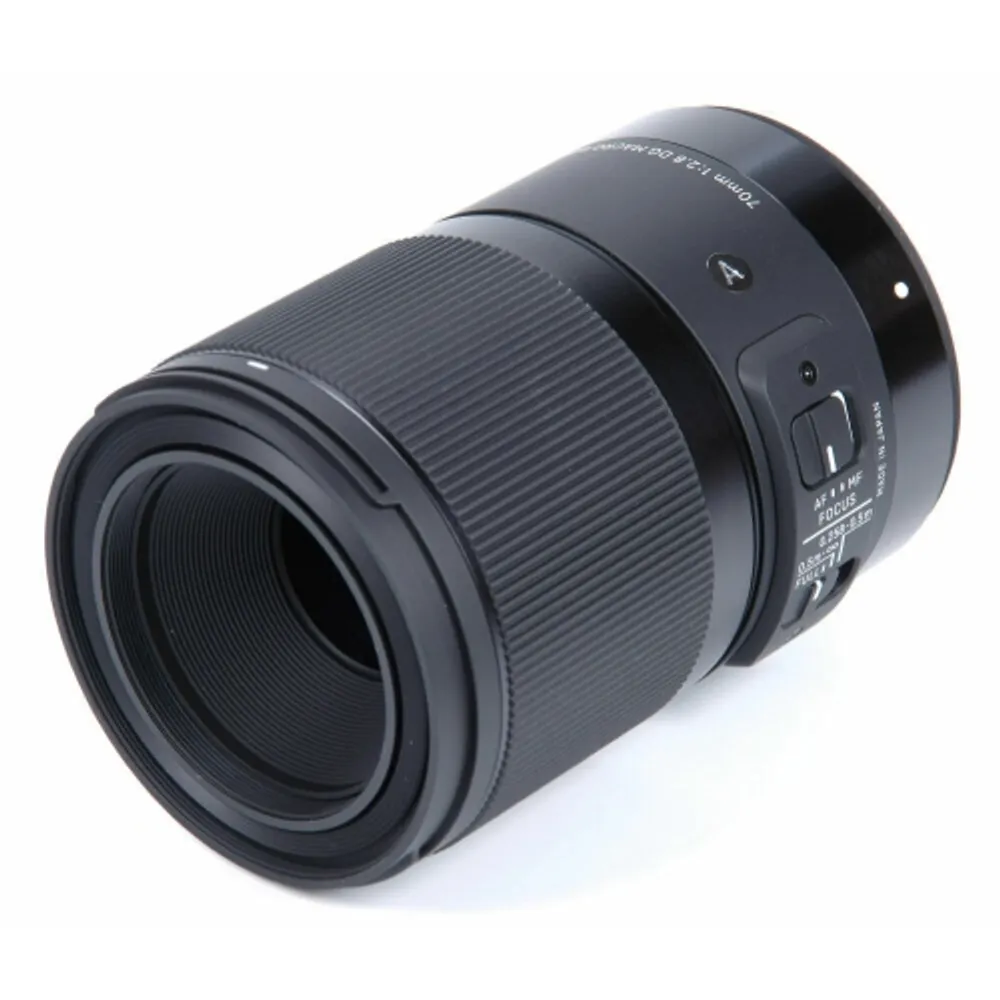 Sigma 70mm f/2.8 DG Macro Art Lens for Canon EF | Coquitlam Centre