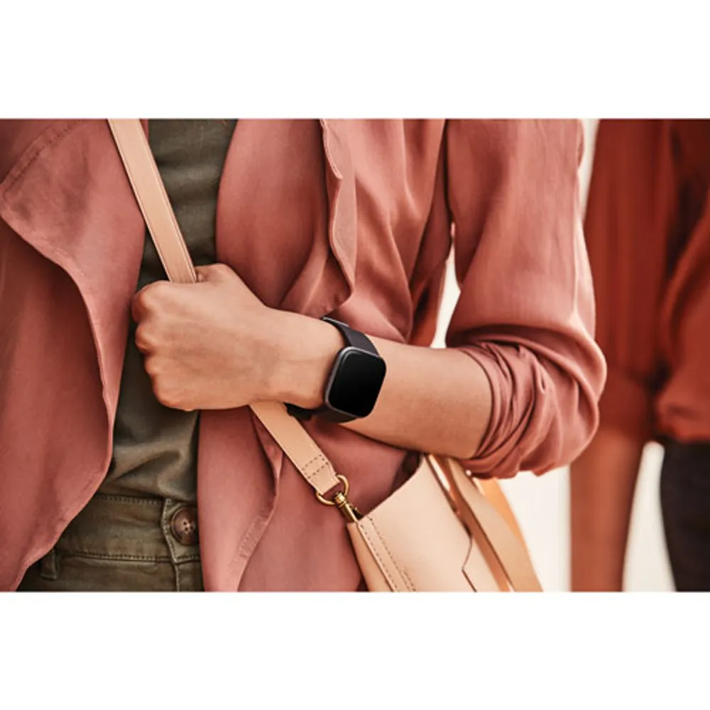 Fitbit versa 2 40mm smartwatch with best sale amazon alexa & heart rate tracking