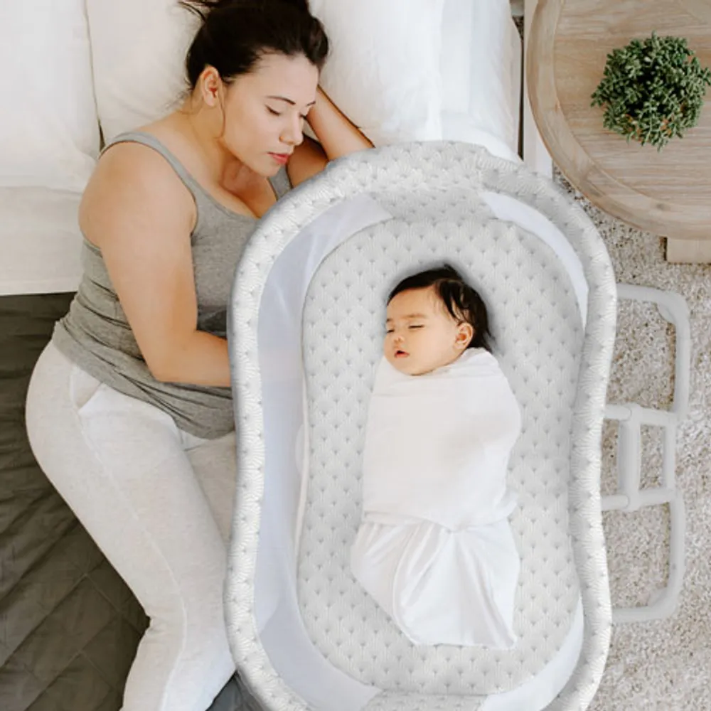 HALO Innovations BassiNest Glide Sleeper Bassinet Plume