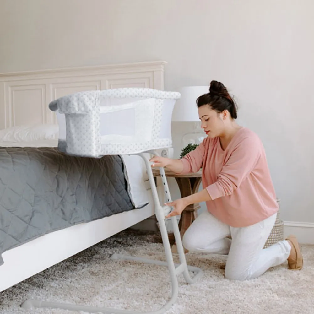HALO Innovations BassiNest Glide Sleeper Bassinet Plume