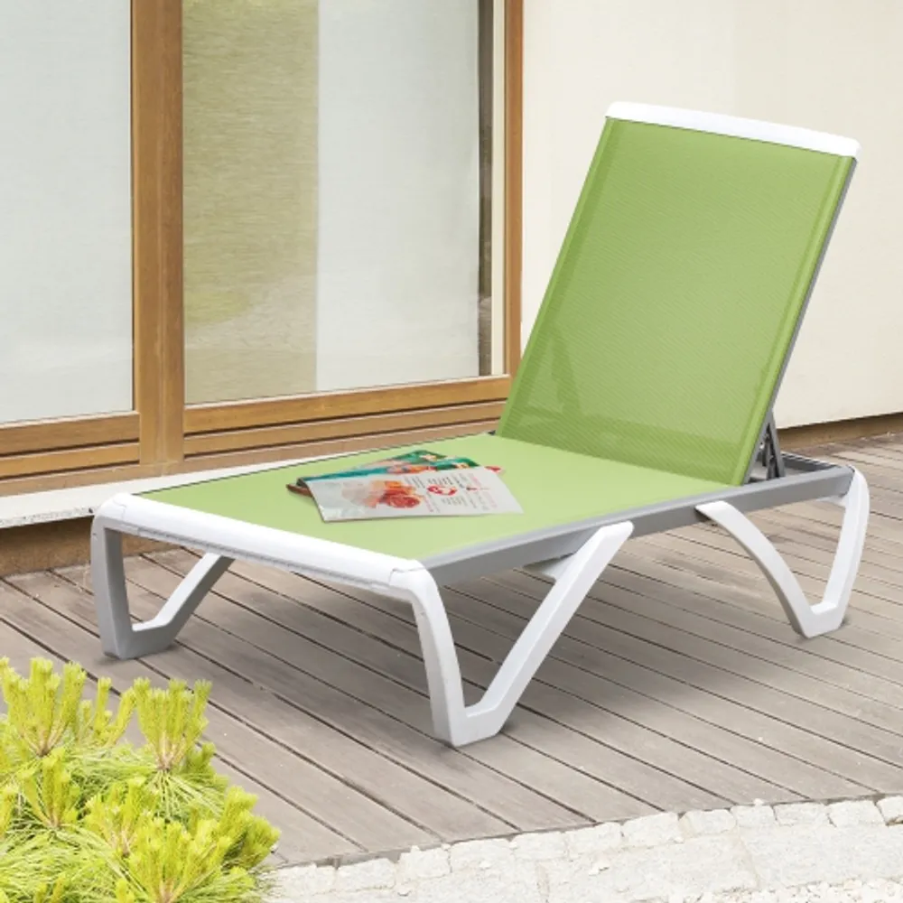 Patio top tanning chair