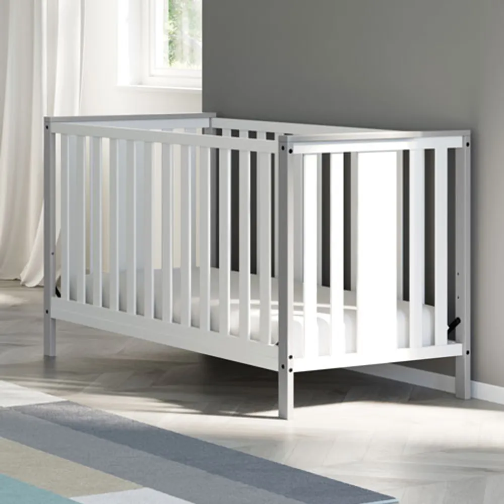 Pacific 4 in hot sale 1 convertible crib