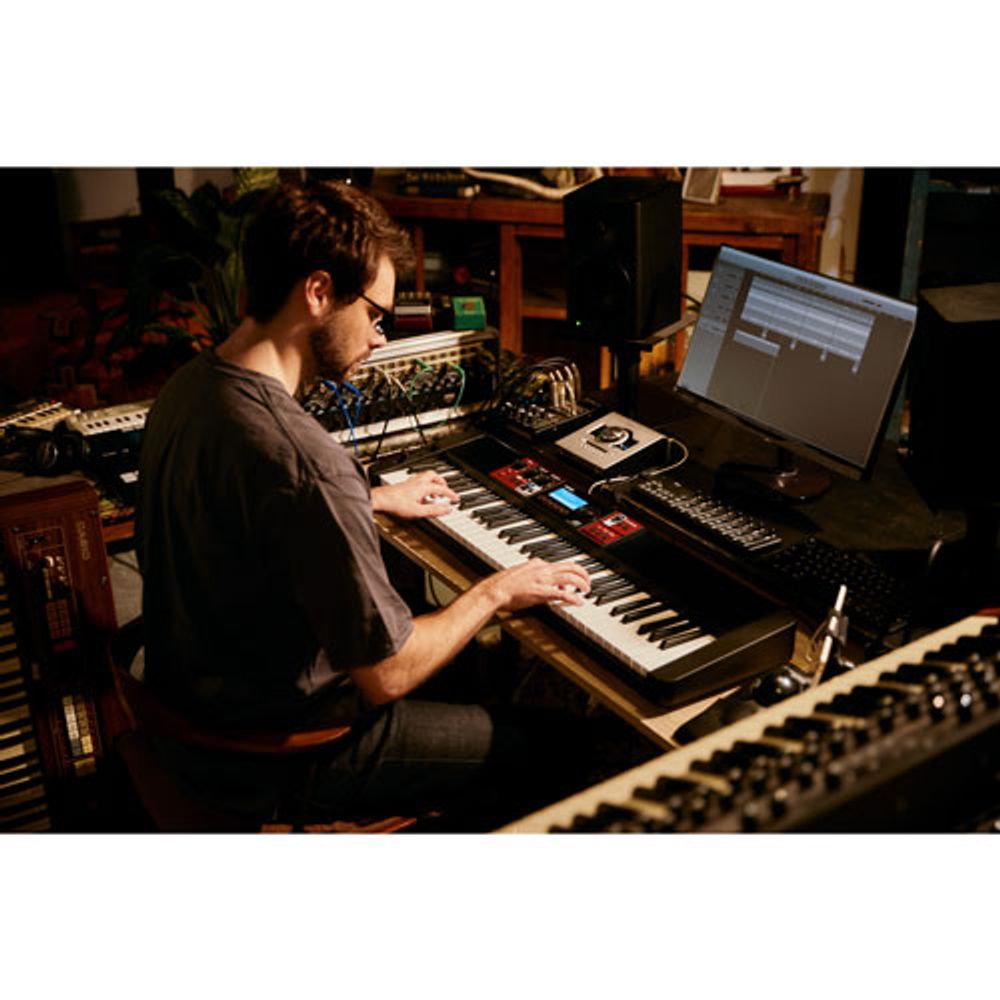 Casio CTS1000 61Key Electric Arranger Keyboard with Vocal Synthesis