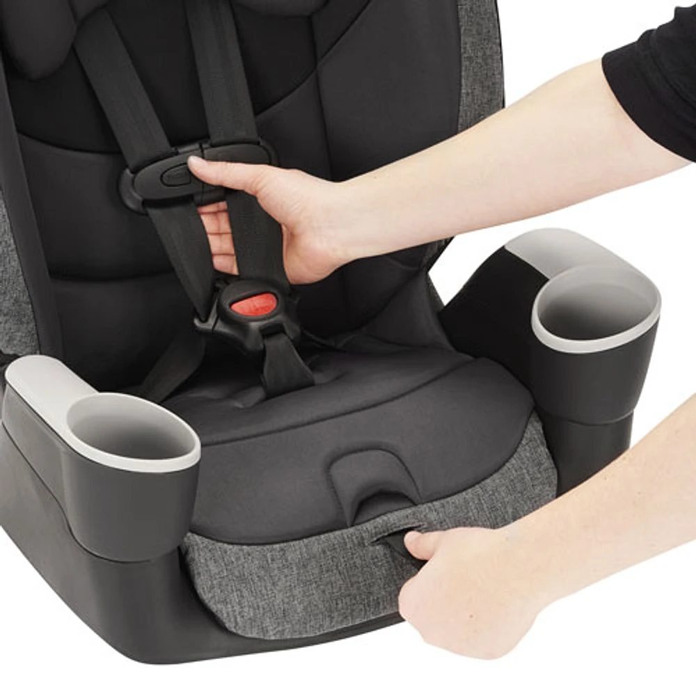 Evenflo harness outlet booster car seat