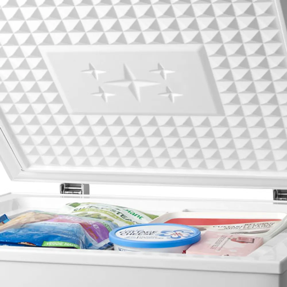 Insignia 3.5 Cu. Ft. Garage Ready Chest Freezer (NSCZ35WH3