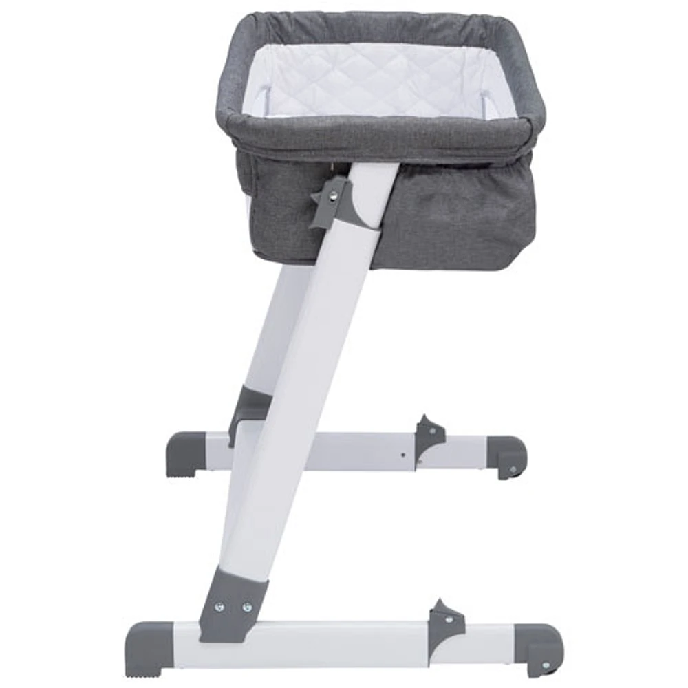 Delta ultralight city sleeper bassinet on sale