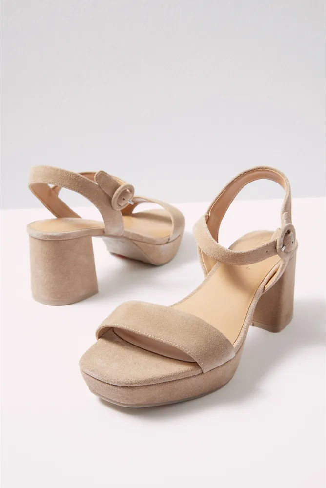 Fields clearance platform sandal