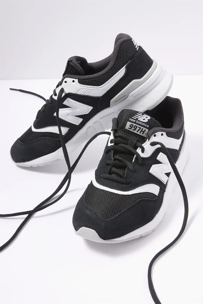 997h sneaker hotsell