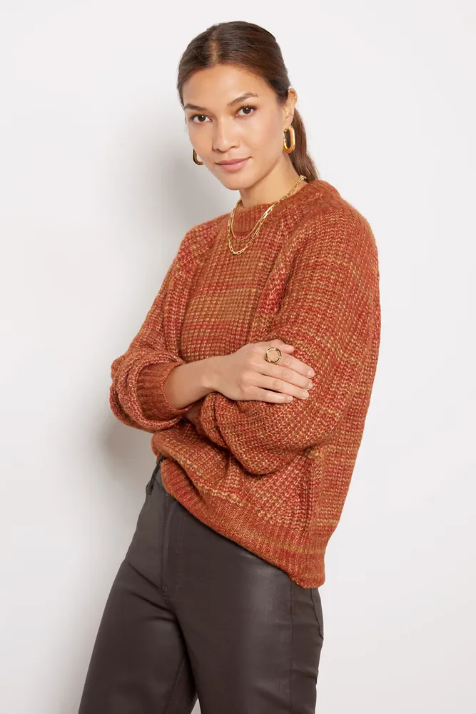 Ombre pullover store