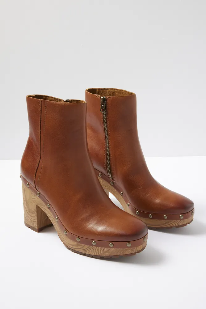 Boots cache cache top