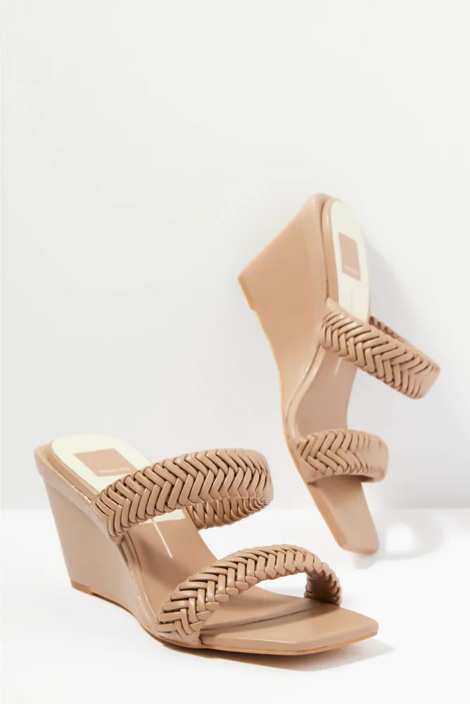 Dolce vita discount strappy sandal